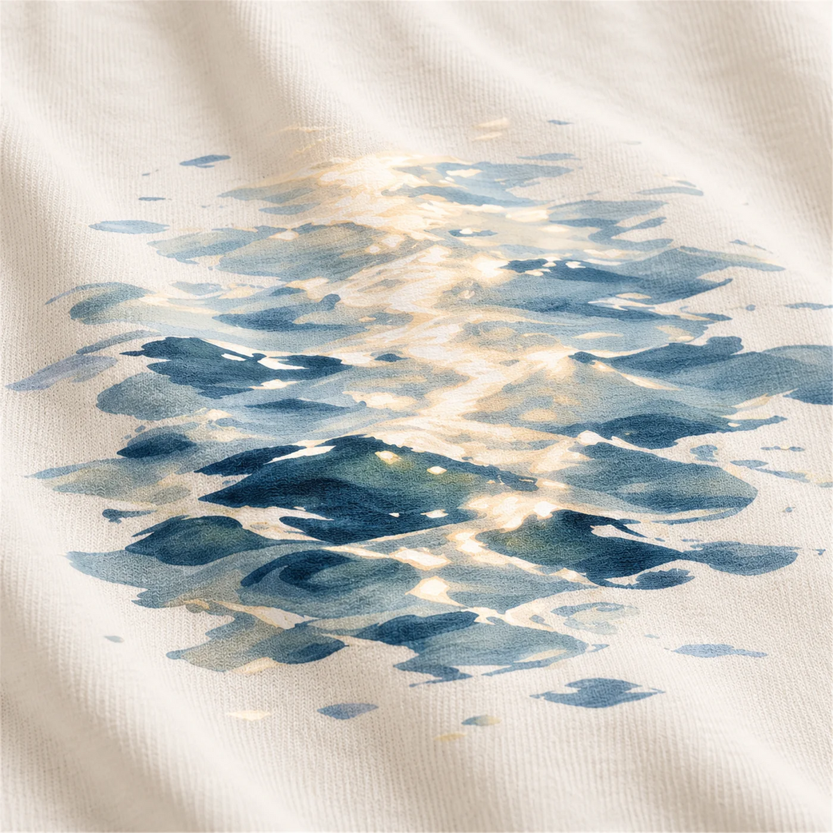 Detalhe da estampa DTF Luz de Maré na camiseta 100% algodão — AquaShirt